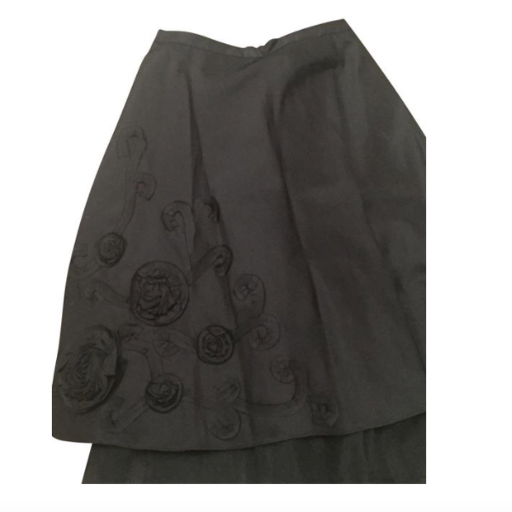 knee length skirt